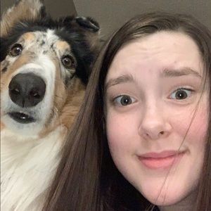 Meet your Posher, Ella